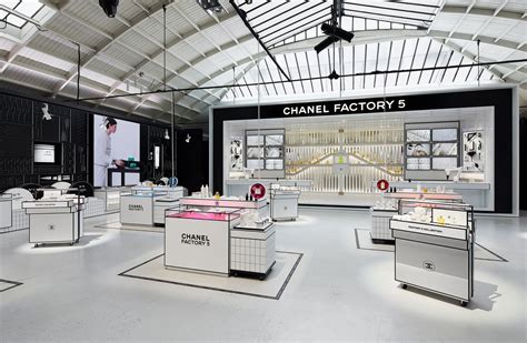 usine parfum chanel|Chanel Factory 5 : La spectaculaire usine beauté de .